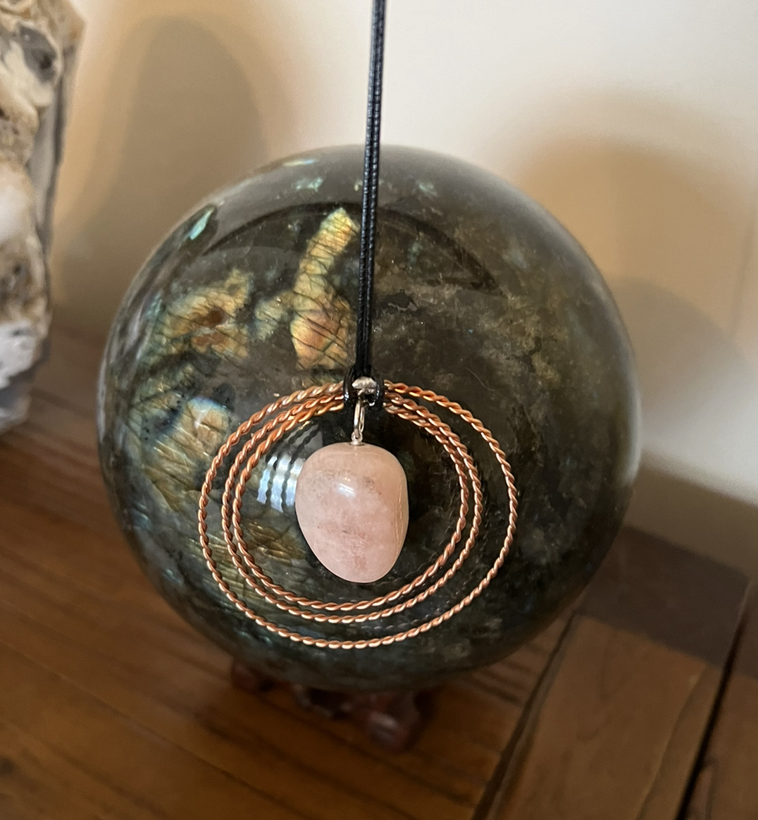 Tensor Rings Pink Morganite Crystal Pendant Necklace – Trio Pendant With Morganite - Image 4